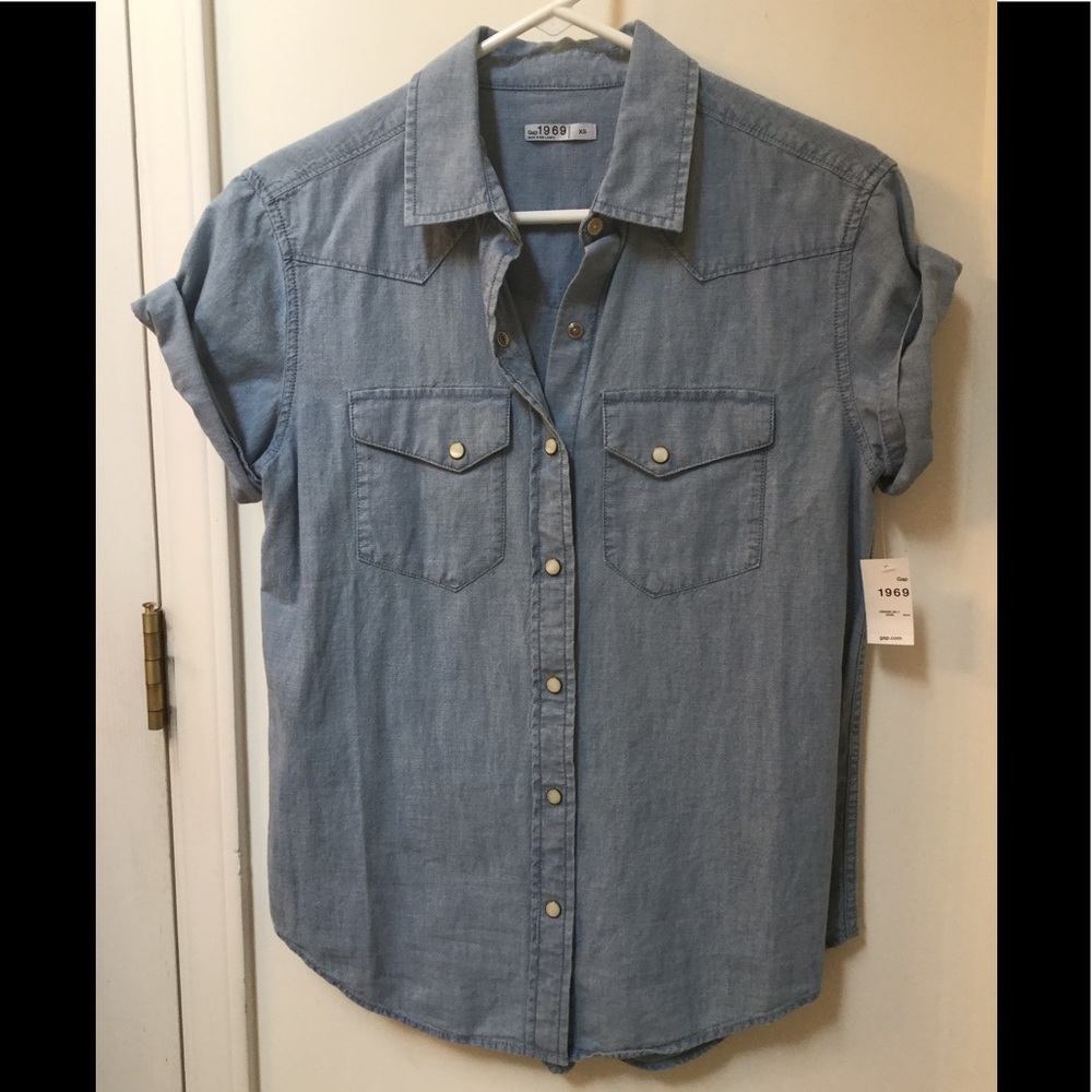 GAP 1969 Blue Chambray Denim Button Shirt XS NWT